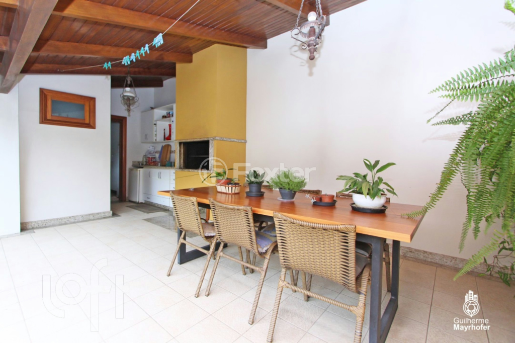 Casa à venda com 3 quartos, 312m² - Foto 7