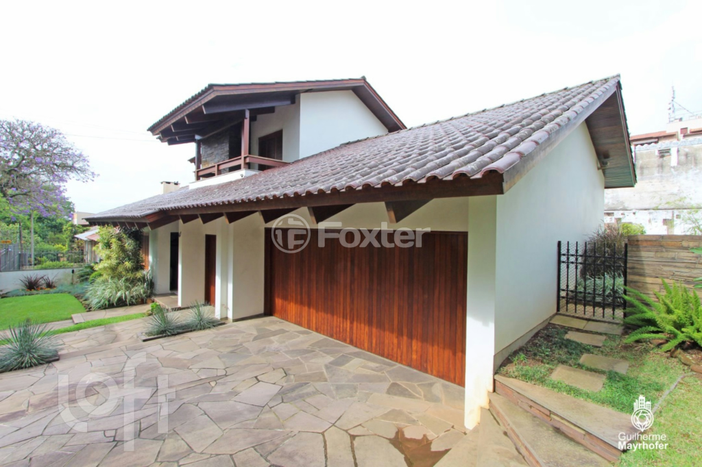 Casa à venda com 3 quartos, 312m² - Foto 3