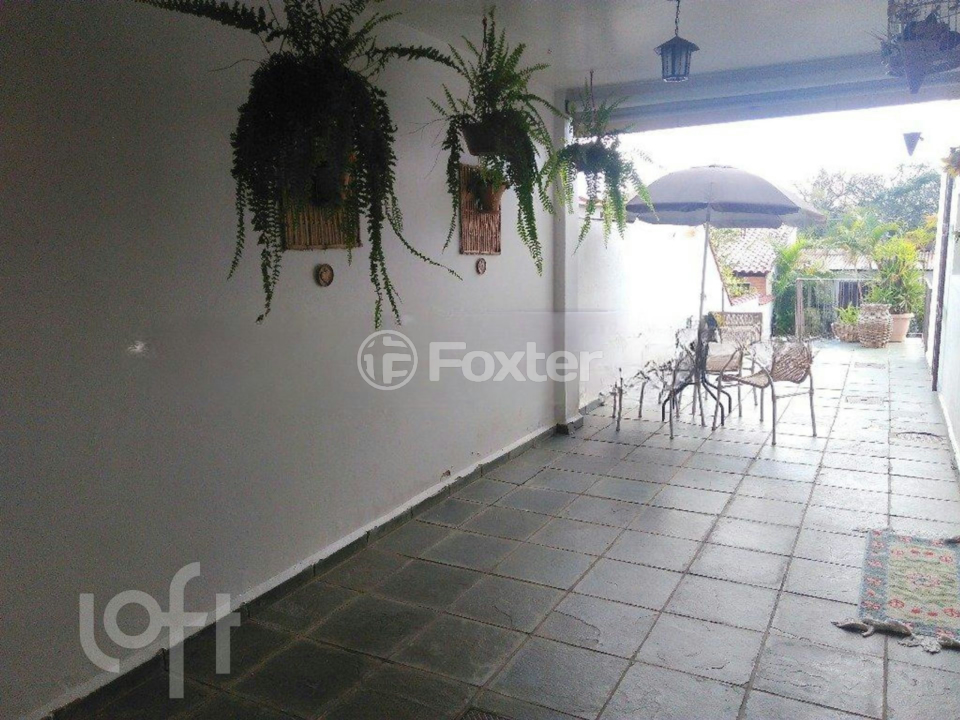 Casa à venda com 3 quartos, 300m² - Foto 37