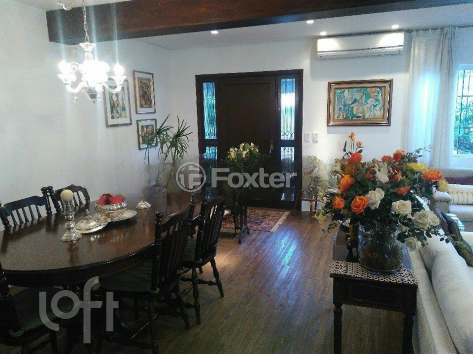 Casa à venda com 3 quartos, 300m² - Foto 11