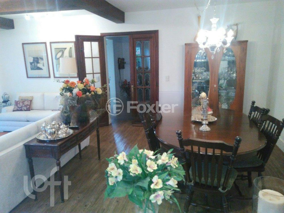 Casa à venda com 3 quartos, 300m² - Foto 9
