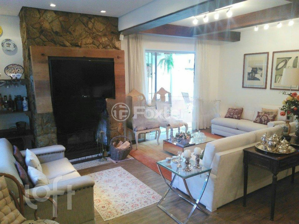 Casa à venda com 3 quartos, 300m² - Foto 8
