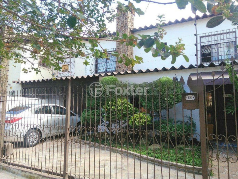 Casa à venda com 3 quartos, 300m² - Foto 4