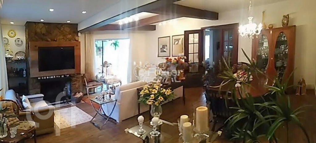 Casa à venda com 3 quartos, 300m² - Foto 7