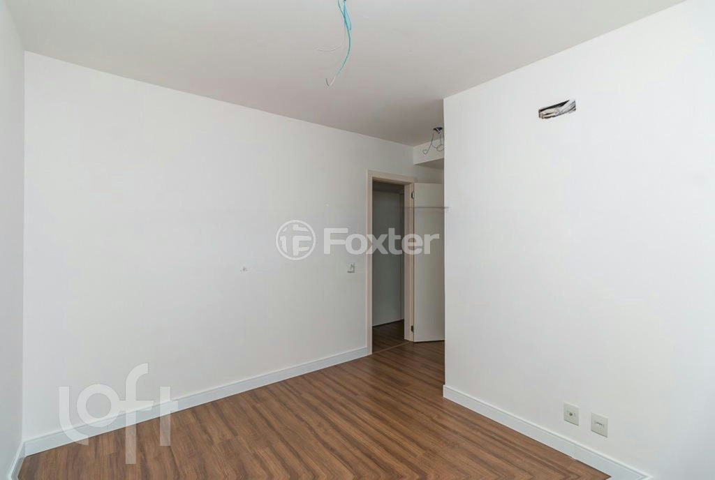 Apartamento à venda com 2 quartos, 67m² - Foto 5
