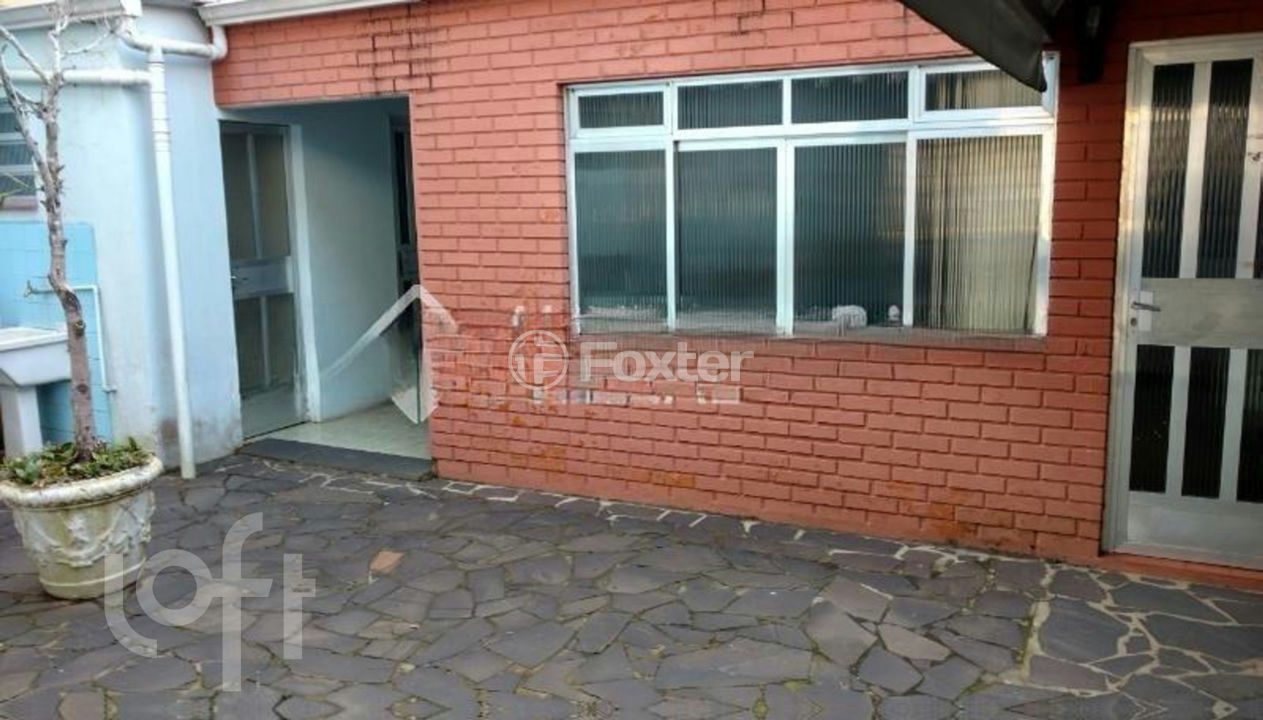 Casa à venda com 3 quartos, 212m² - Foto 4