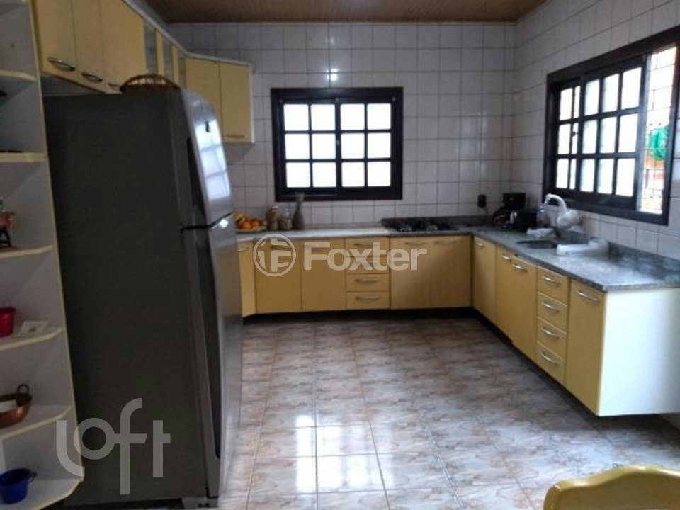 Casa à venda com 4 quartos, 160m² - Foto 13