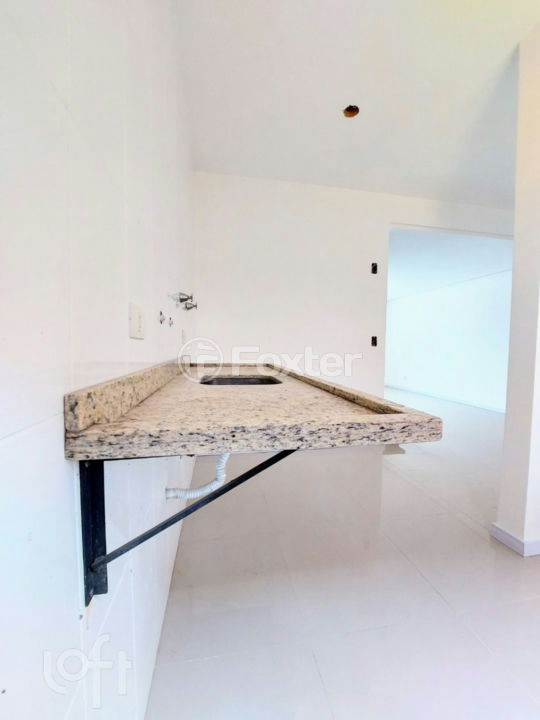 Casa à venda com 3 quartos, 98m² - Foto 6