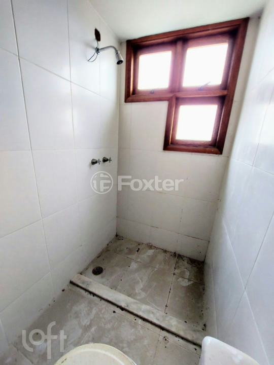 Casa à venda com 3 quartos, 98m² - Foto 11