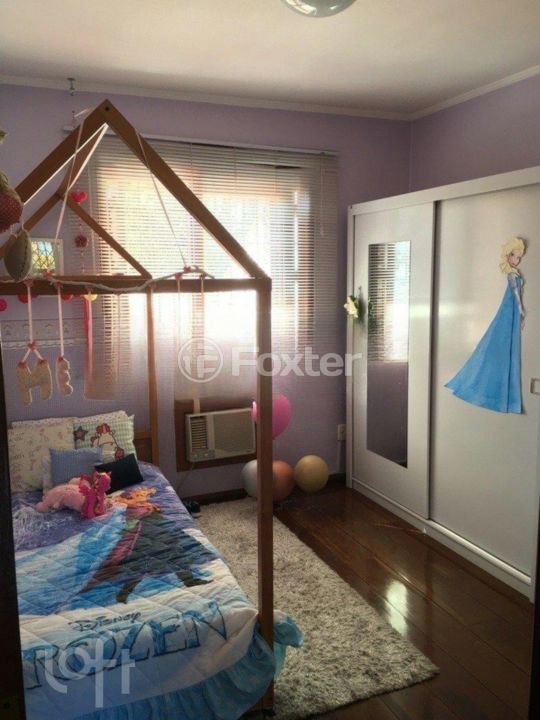 Casa à venda com 4 quartos, 271m² - Foto 18
