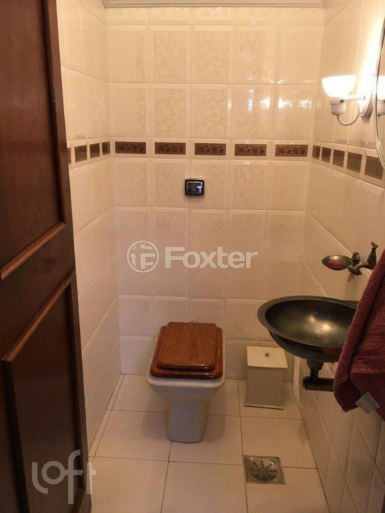 Casa à venda com 4 quartos, 271m² - Foto 7