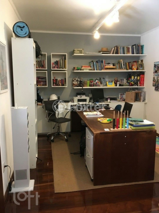 Casa à venda com 4 quartos, 271m² - Foto 5