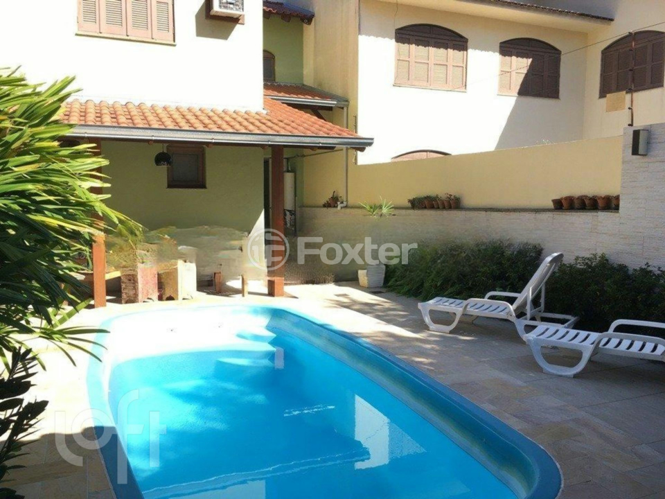 Casa à venda com 4 quartos, 271m² - Foto 27