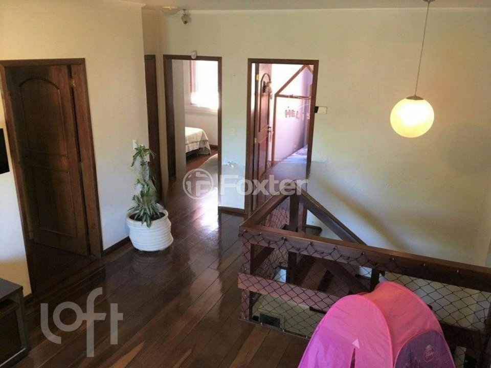 Casa à venda com 4 quartos, 271m² - Foto 11