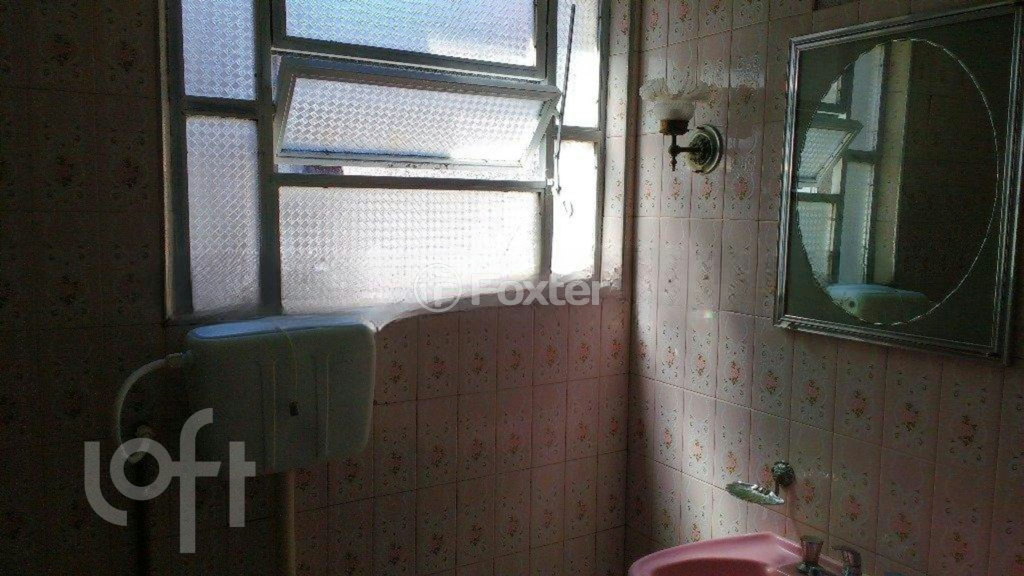 Casa à venda com 3 quartos, 182m² - Foto 1
