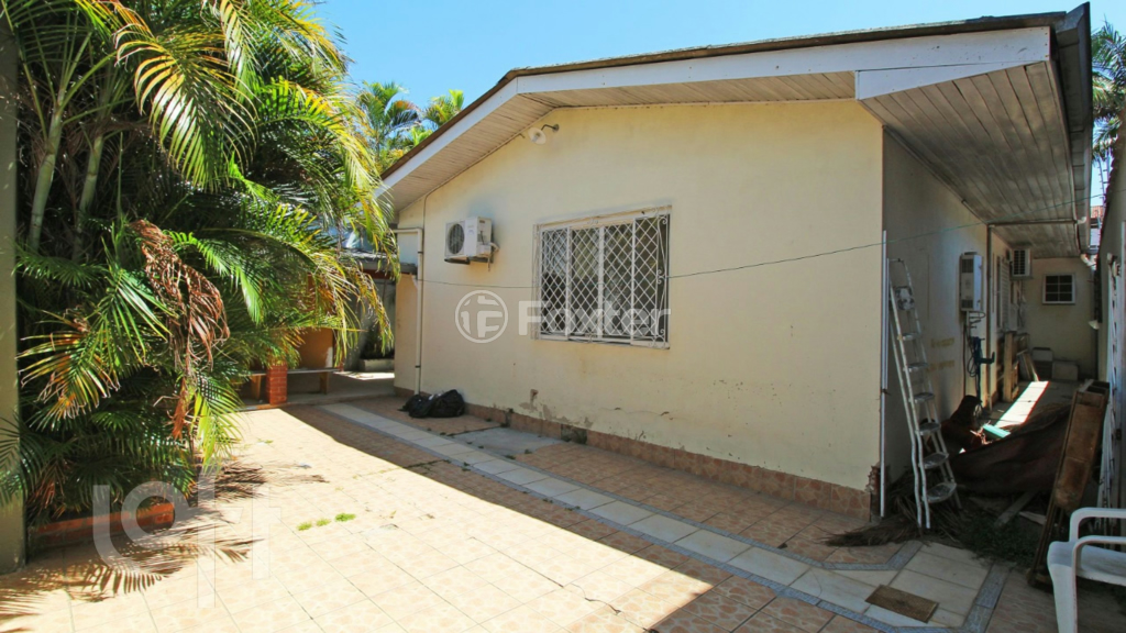 Casa à venda com 4 quartos, 217m² - Foto 32