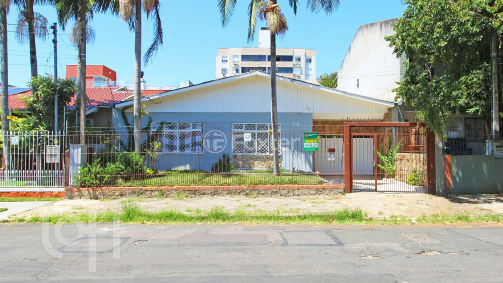 Casa à venda com 4 quartos, 217m² - Foto 15