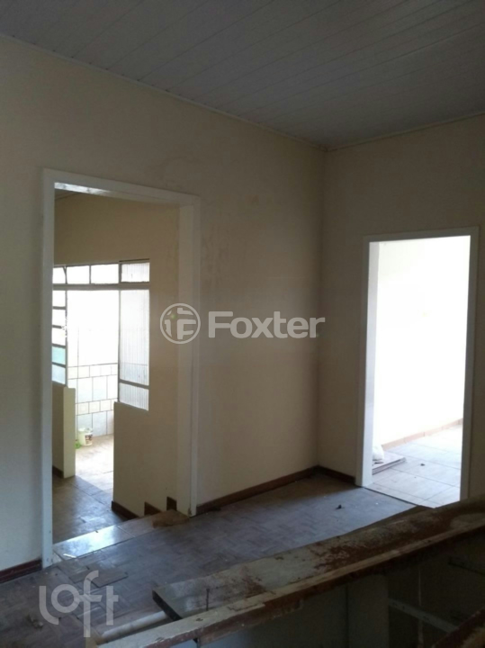 Casa à venda com 2 quartos, 60m² - Foto 18