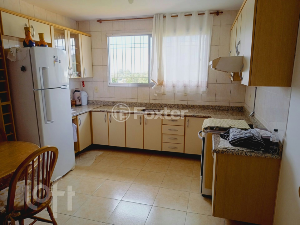 Casa à venda com 3 quartos, 170m² - Foto 4