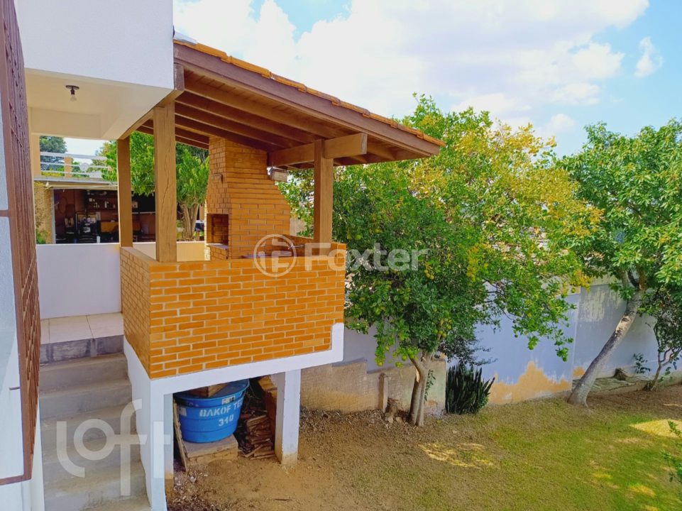 Casa à venda com 3 quartos, 170m² - Foto 3