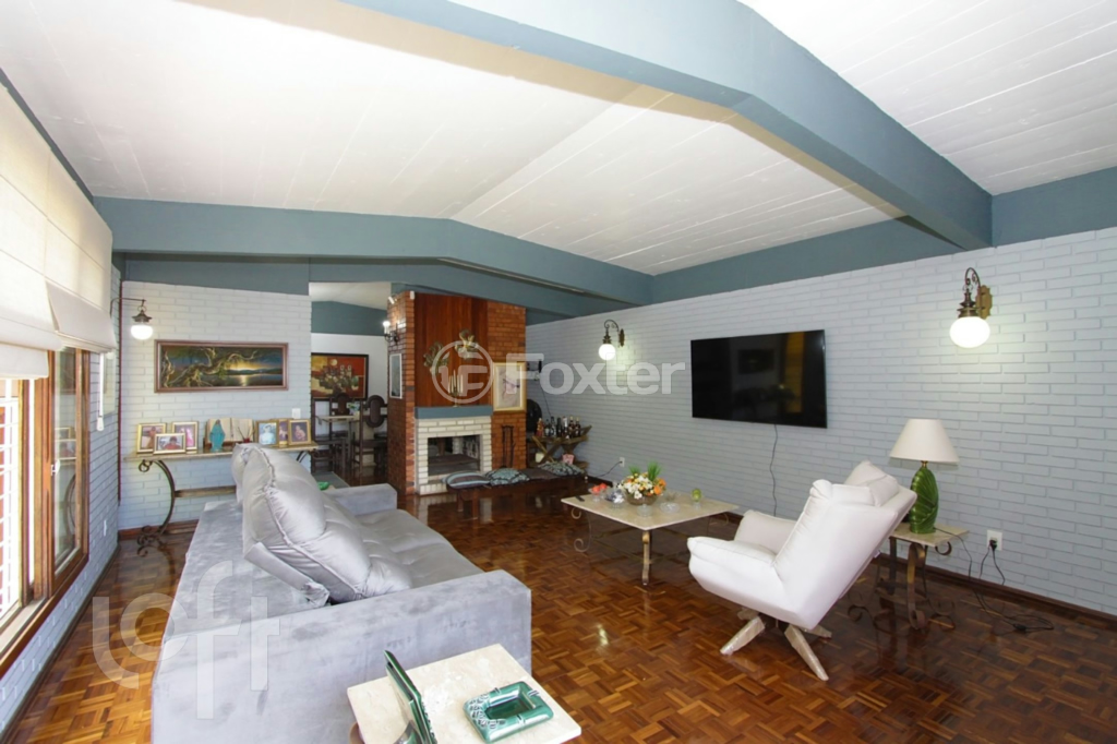 Casa à venda com 3 quartos, 214m² - Foto 4