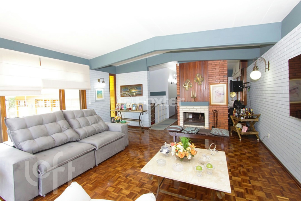 Casa à venda com 3 quartos, 214m² - Foto 2