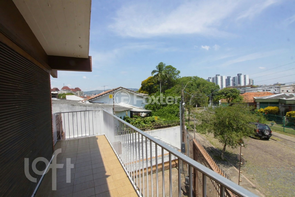 Casa à venda com 3 quartos, 214m² - Foto 8