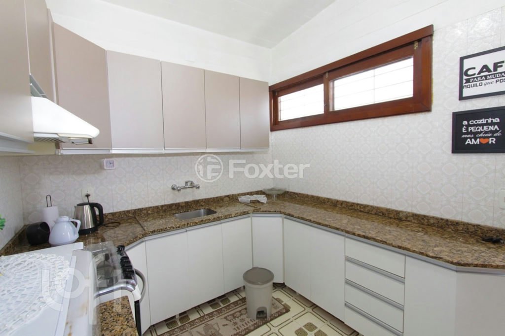 Casa à venda com 3 quartos, 214m² - Foto 20