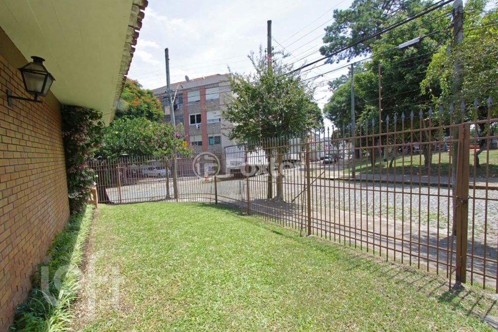 Casa à venda com 3 quartos, 214m² - Foto 33
