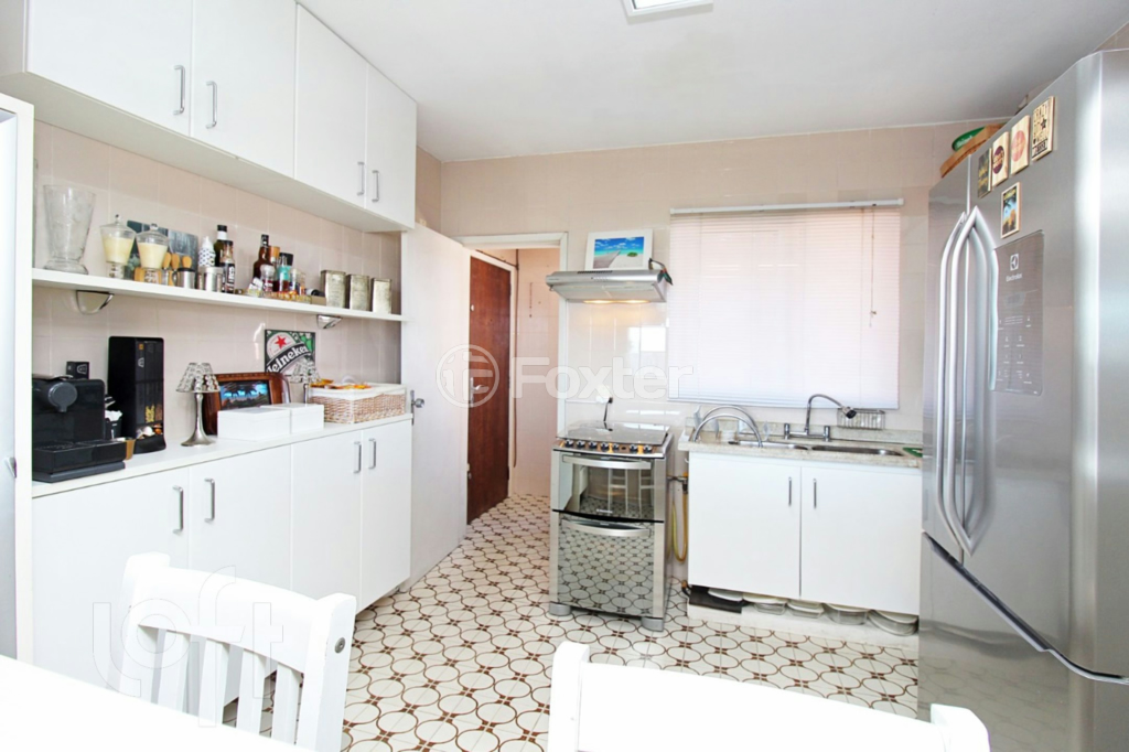 Apartamento à venda com 3 quartos, 117m² - Foto 19