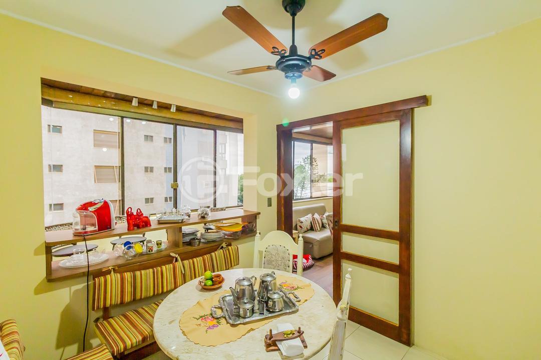 Apartamento à venda com 3 quartos, 117m² - Foto 4