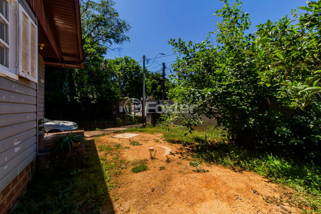 Casa à venda com 4 quartos, 130m² - Foto 4