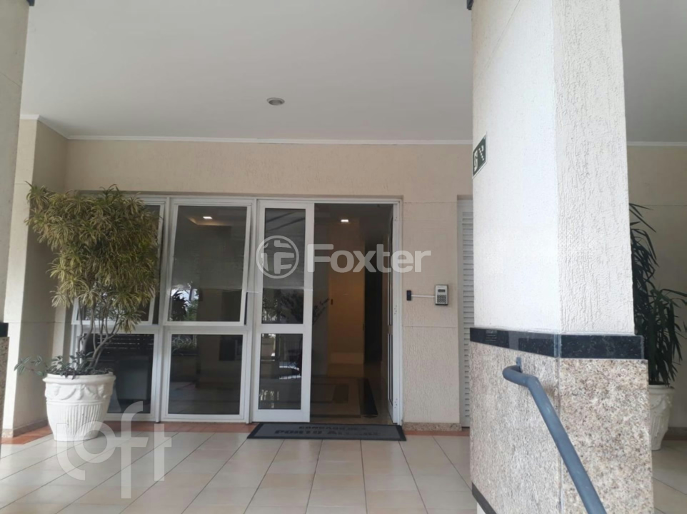Apartamento à venda com 2 quartos, 67m² - Foto 4