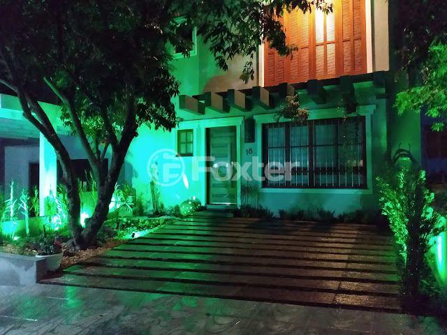 Casa de Condomínio à venda com 4 quartos, 200m² - Foto 2
