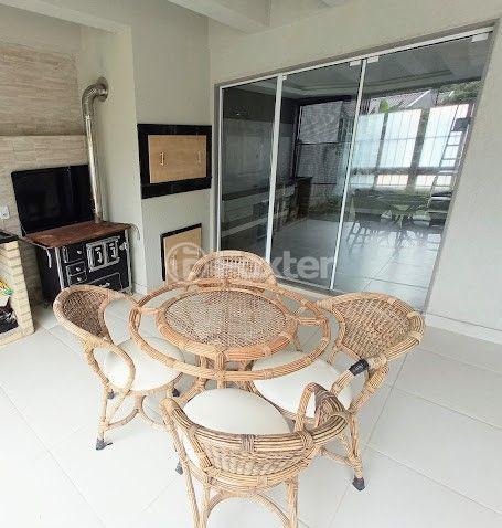 Casa de Condomínio à venda com 4 quartos, 200m² - Foto 12