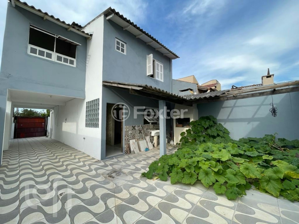 Casa à venda com 3 quartos, 120m² - Foto 2