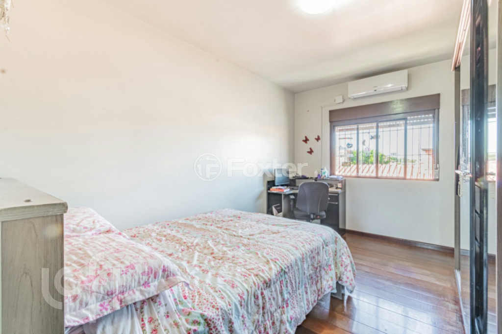 Casa à venda com 3 quartos, 216m² - Foto 15
