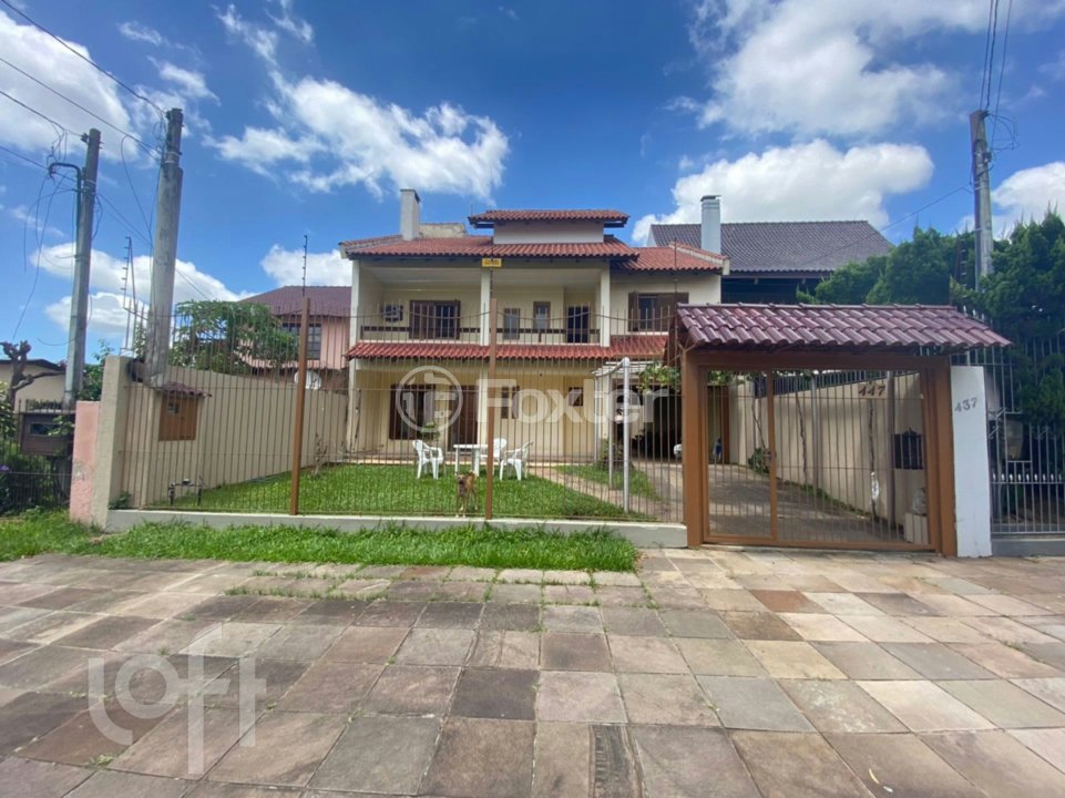 Casa à venda com 3 quartos, 246m² - Foto 2