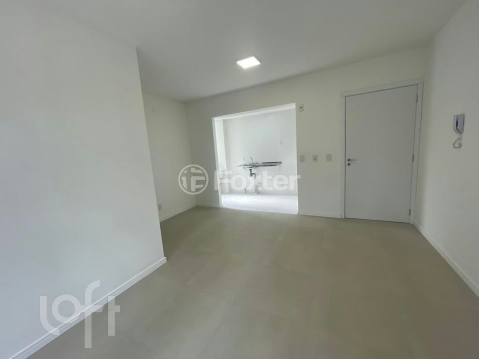 Apartamento à venda com 3 quartos, 76m² - Foto 1