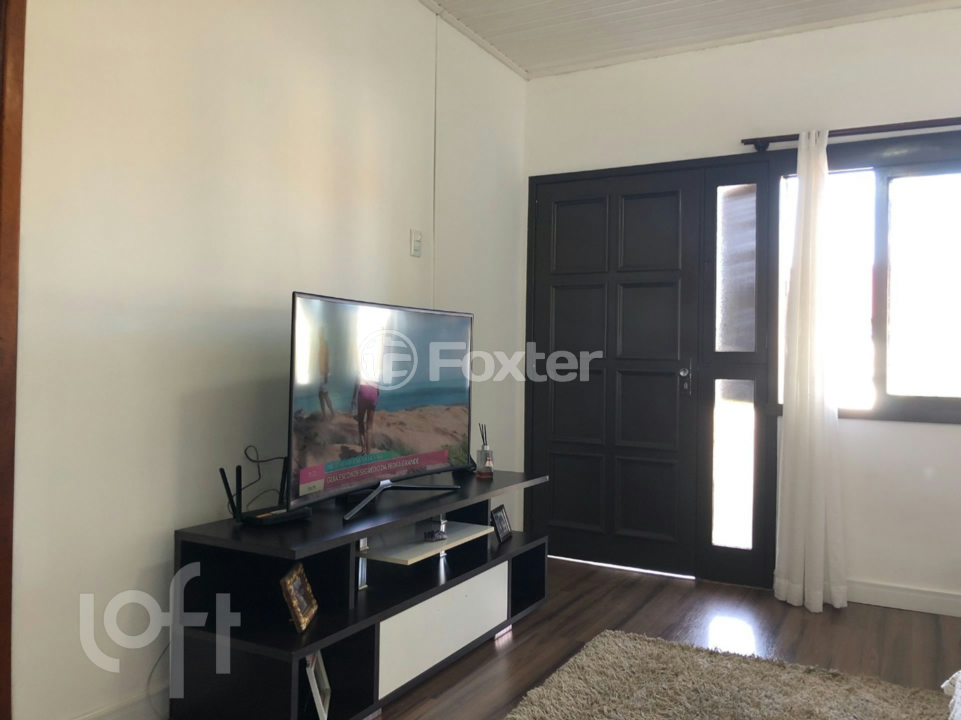 Casa à venda com 3 quartos, 77m² - Foto 2