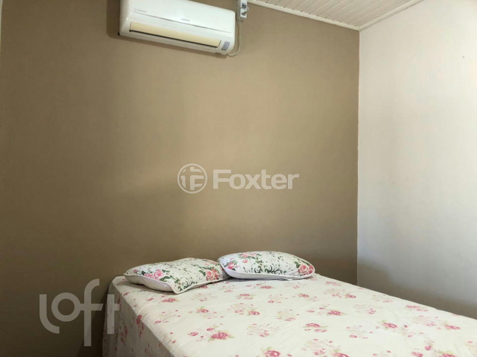 Casa à venda com 3 quartos, 77m² - Foto 12