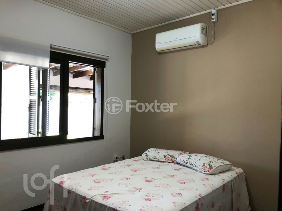 Casa à venda com 3 quartos, 77m² - Foto 14