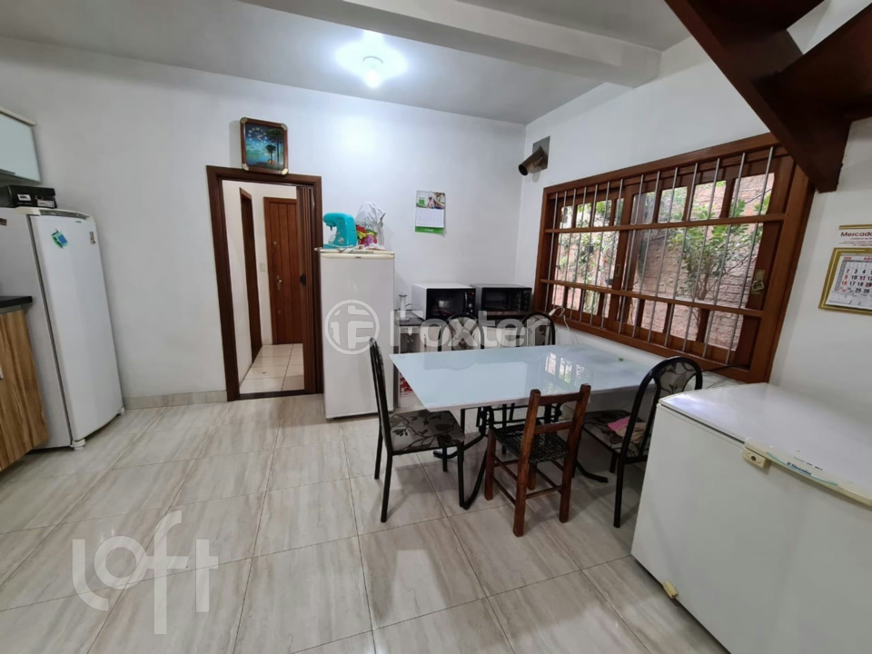 Casa à venda com 3 quartos, 176m² - Foto 4
