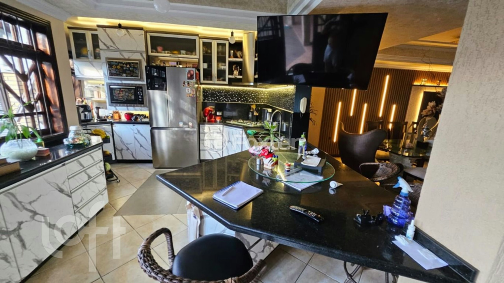 Casa à venda com 3 quartos, 344m² - Foto 14