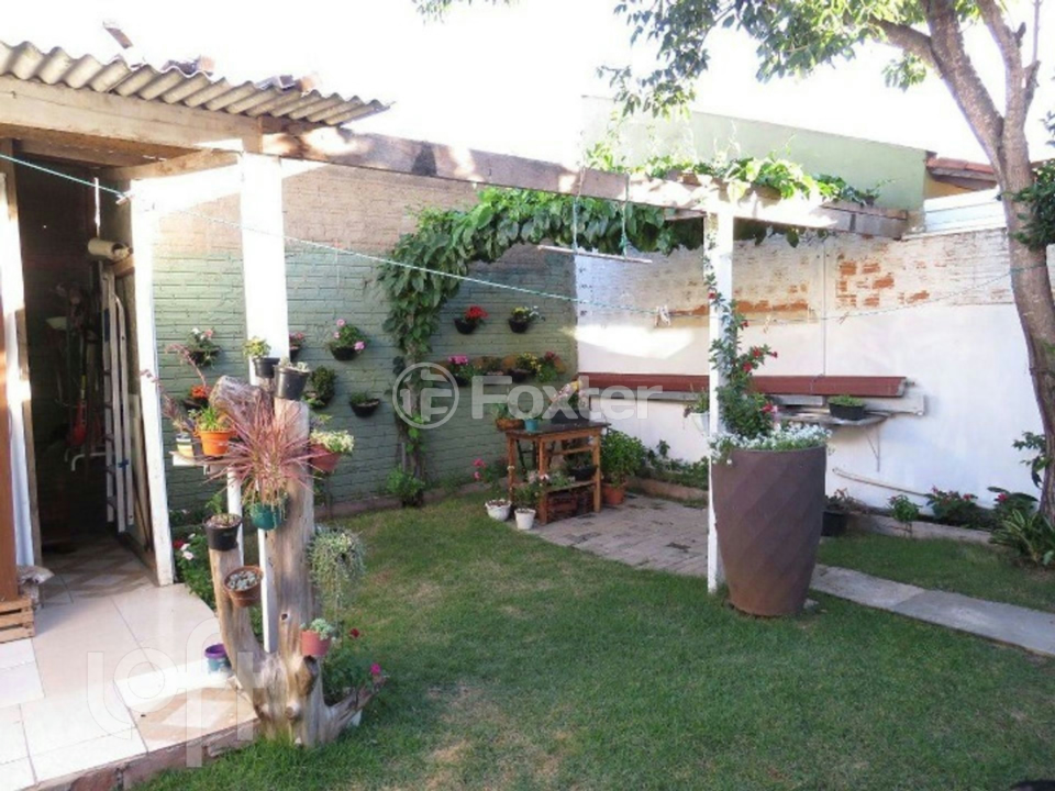 Casa à venda com 3 quartos, 100m² - Foto 7