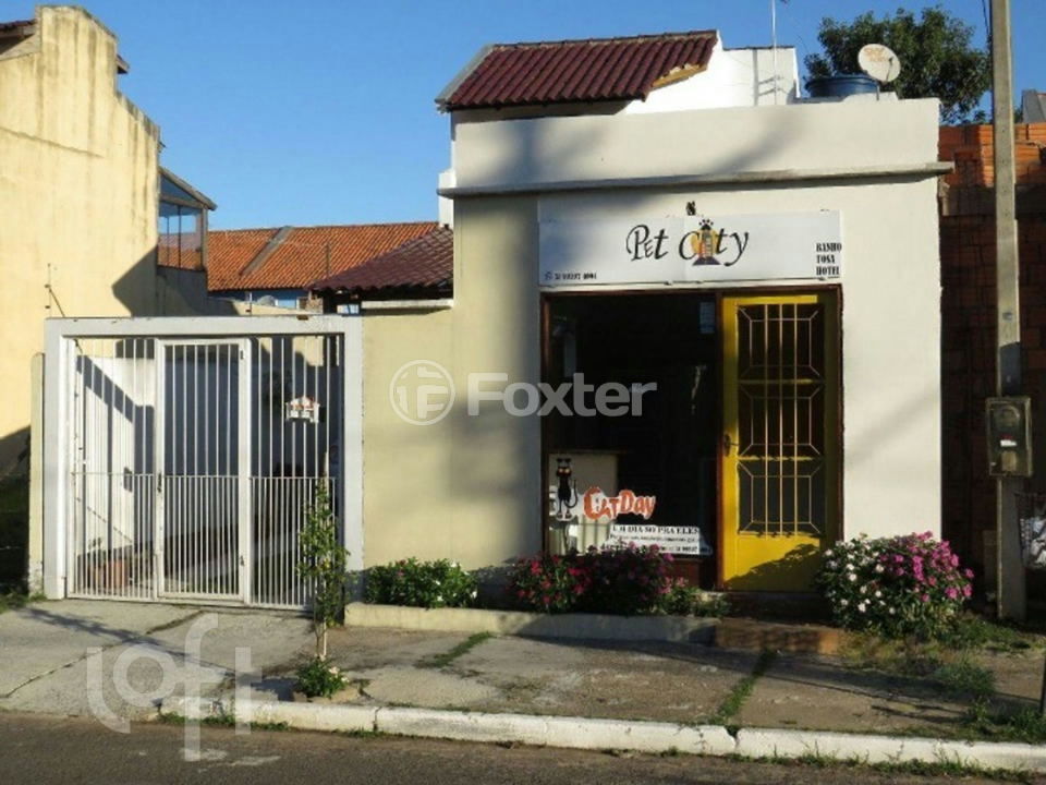Casa à venda com 3 quartos, 100m² - Foto 4