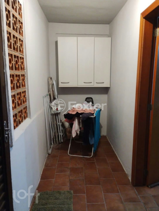 Casa à venda com 4 quartos, 140m² - Foto 4