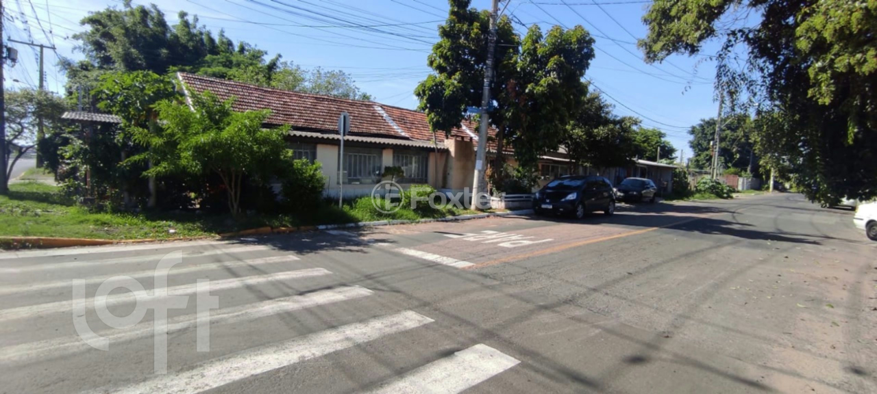 Casa à venda com 3 quartos, 66m² - Foto 1