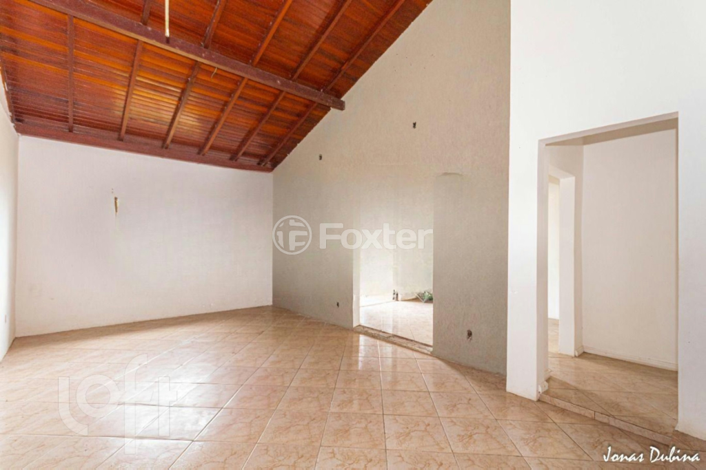 Casa à venda com 3 quartos, 230m² - Foto 3