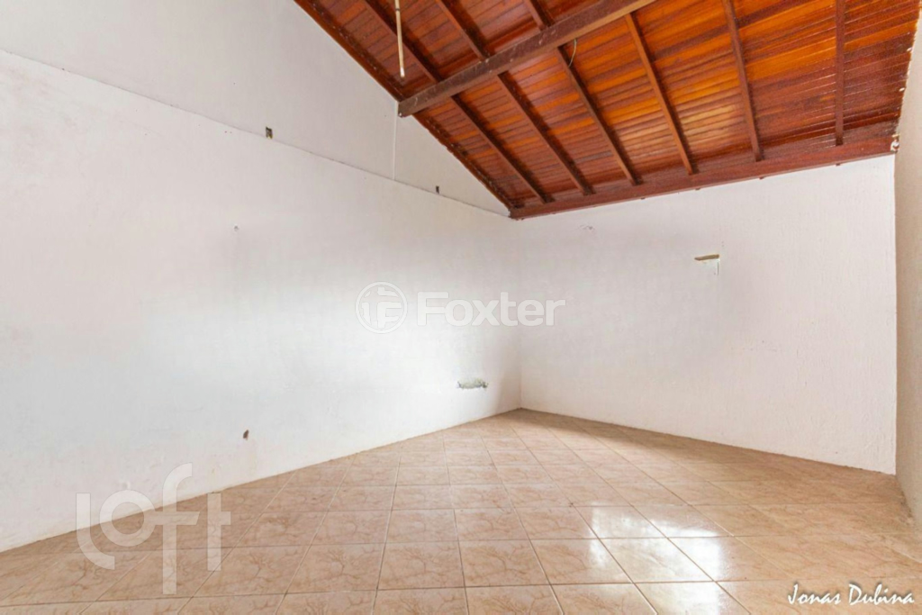 Casa à venda com 3 quartos, 230m² - Foto 4